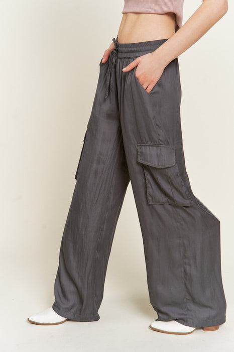 PLUS SIZE SATIN CARGO PANTS WITH DRAWSTRING