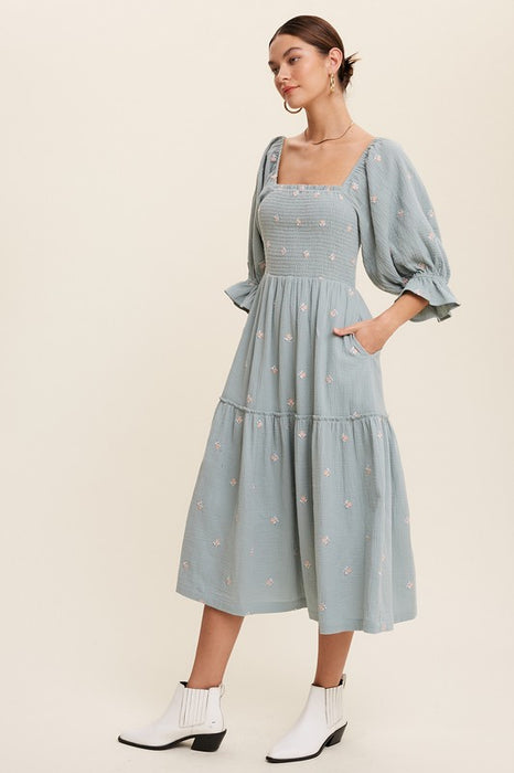 Ditzy Floral Embroidery Puff Sleeve Maxi Dress