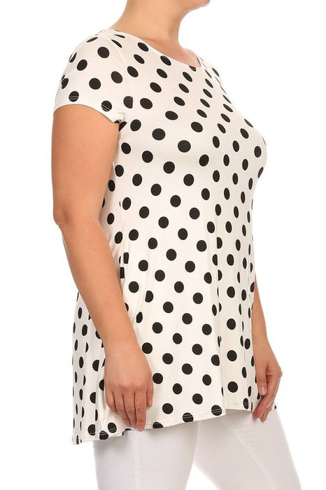 Plus size Polka dot tunic top in a loose fit