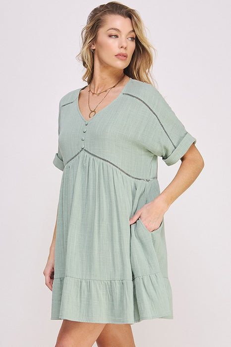 TEXTURED SHORT SLV BUTTON DOWN V-NECK SHORT DRESS